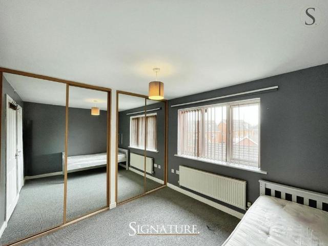 4 bedroom terraced house to rent