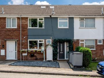4 bedroom terraced house to rent