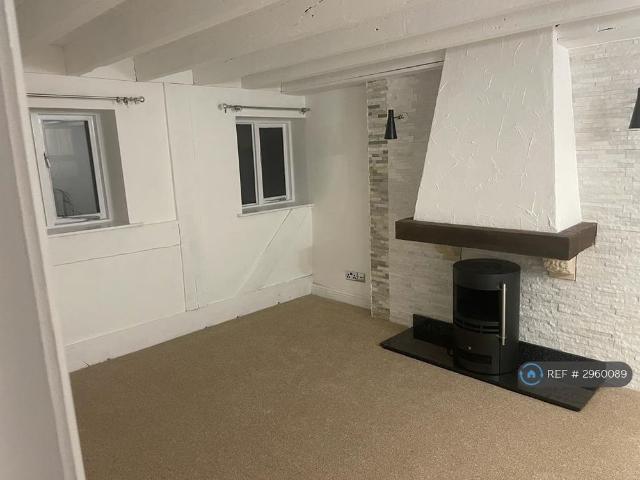4 bedroom terraced house to rent