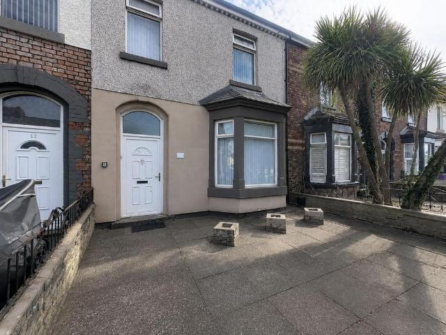 4 bedroom terraced house to rent