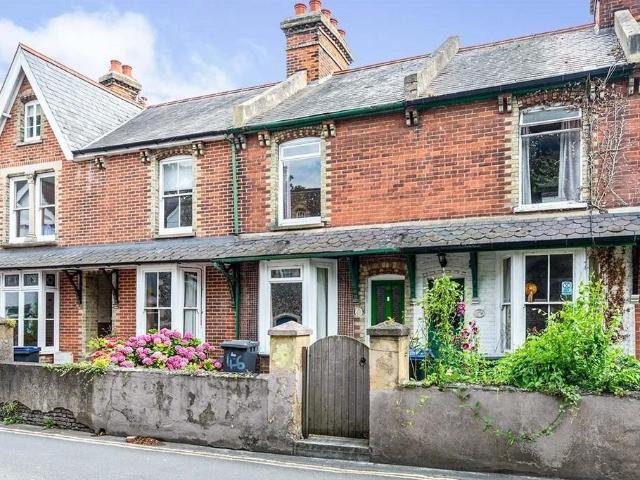 3 bedroom terraced house to rent