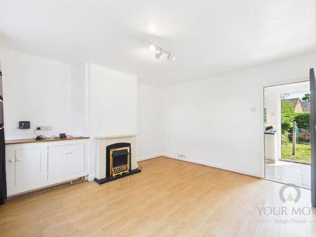 4 bedroom terraced house to rent