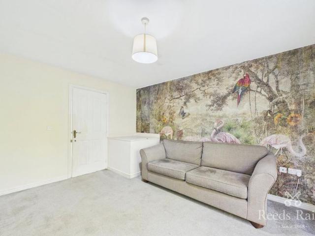 4 bedroom terraced house to rent