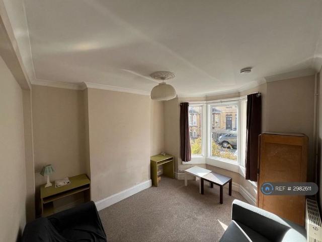 4 bedroom terraced house to rent
