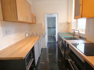 4 bedroom terraced house to rent