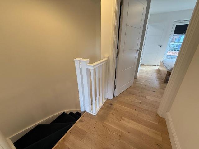 4 bedroom terraced house to rent