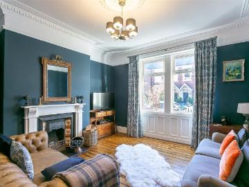 4 bedroom terraced house to rent