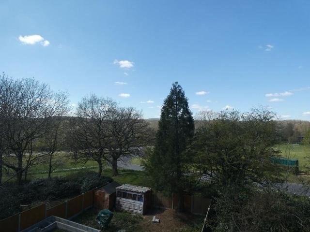 4 bedroom terraced house to rent