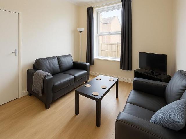 4 bedroom terraced house to rent