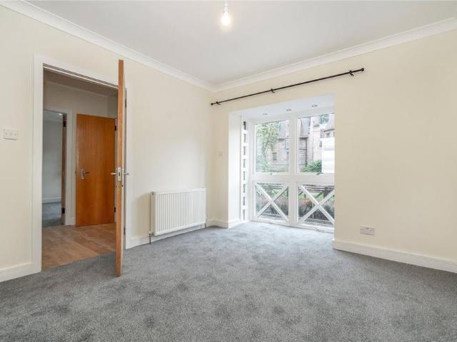 4 bedroom terraced house to rent