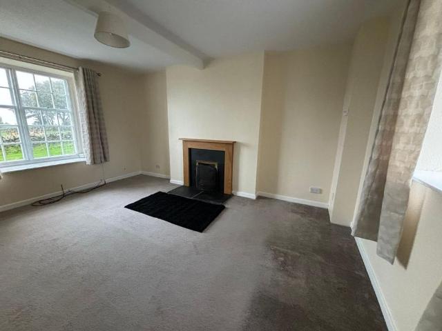 4 bedroom terraced house to rent