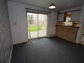 4 bedroom terraced house to rent