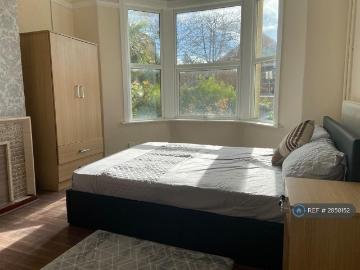 Bristol, Southdowns - Garden