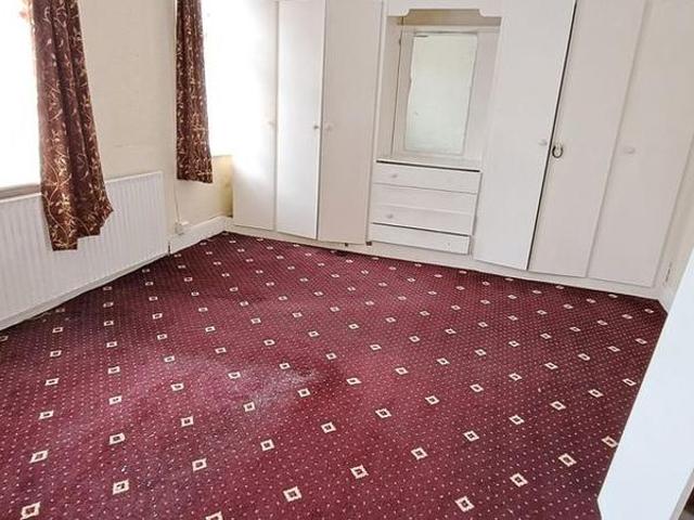 4 bedroom terraced house to rent