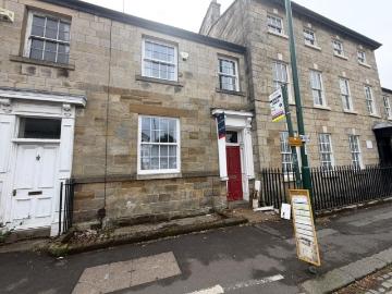 4 bedroom terraced house to rent