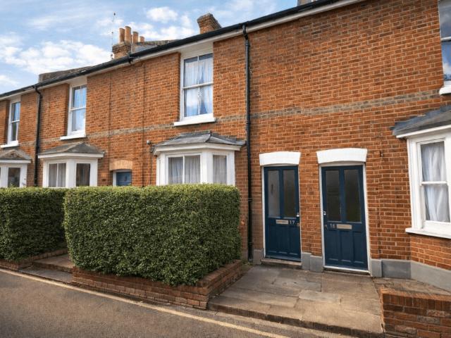 4 bedroom terraced house to rent