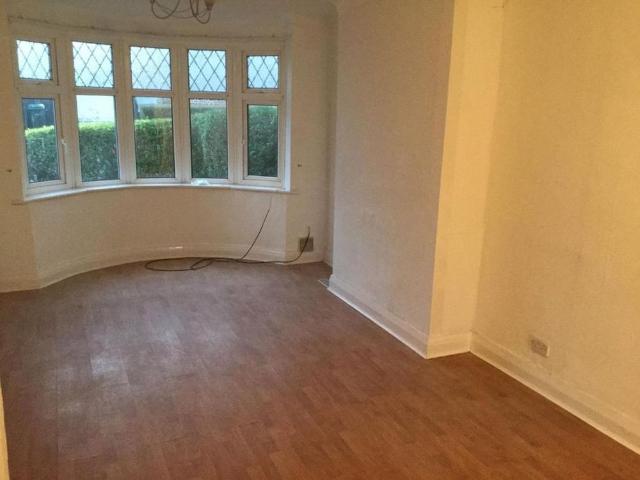 4 bedroom terraced house to rent