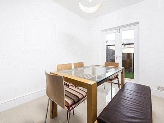 4 bedroom terraced house to rent