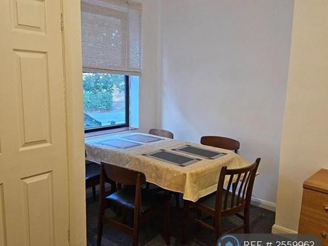 4 bedroom terraced house to rent