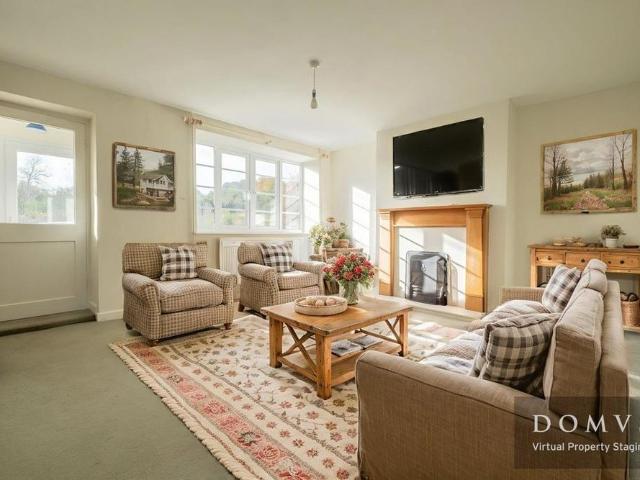 4 bedroom terraced house to rent