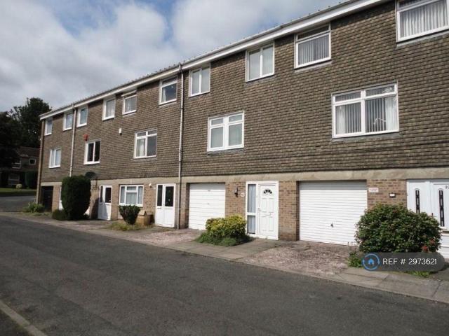 4 bedroom terraced house to rent