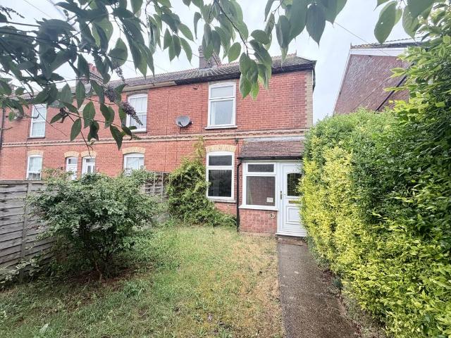 4 bedroom terraced house to rent