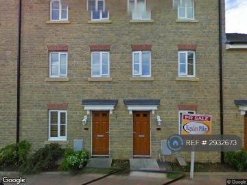 4 bedroom terraced house to rent