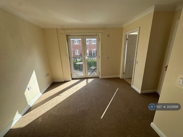 4 bedroom terraced house to rent