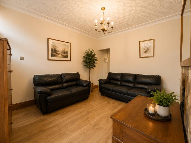4 bedroom terraced house to rent
