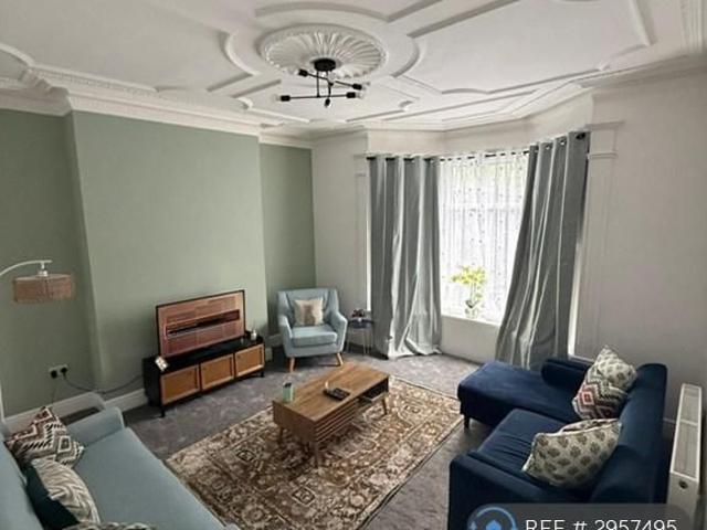 4 bedroom terraced house to rent