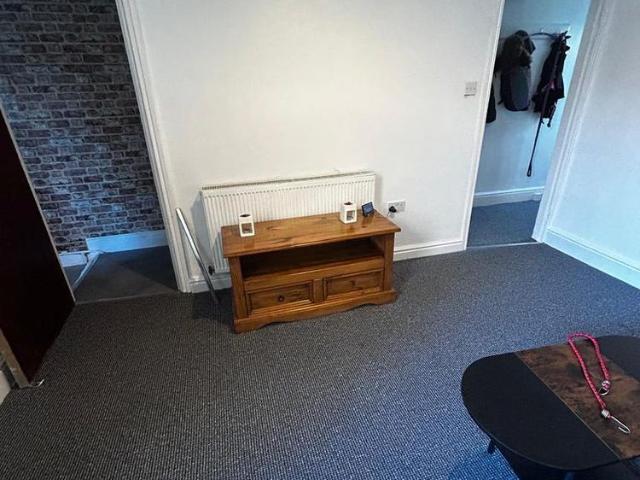 4 bedroom terraced house to rent