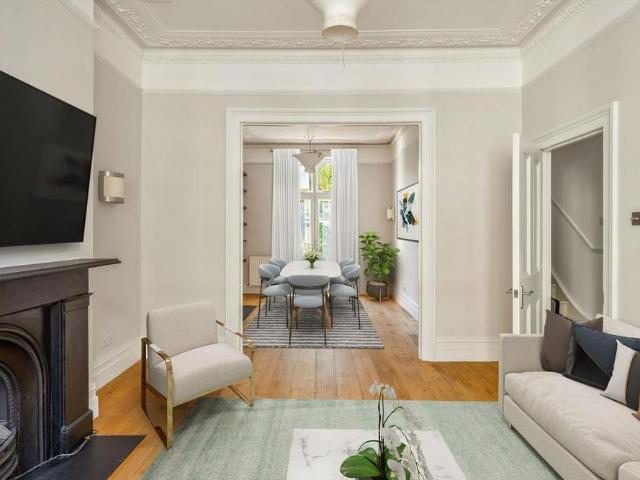 4 bedroom terraced house to rent