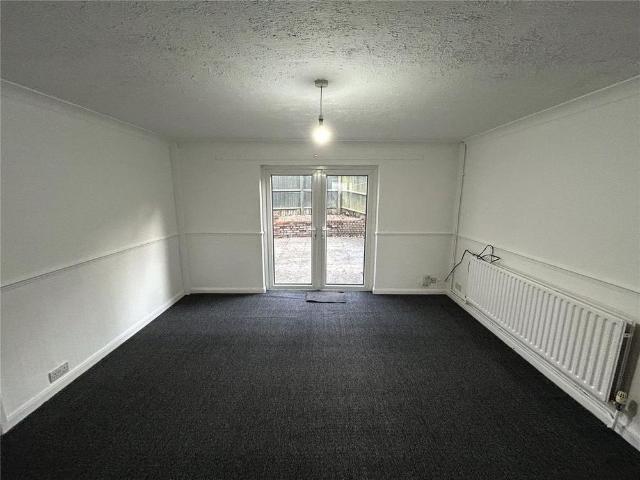 4 bedroom terraced house to rent