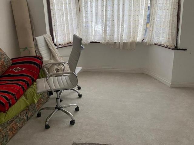 4 bedroom terraced house to rent