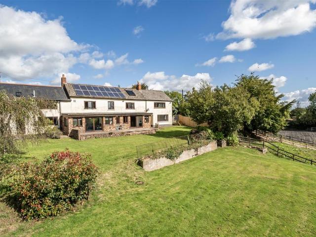 4 bedroom terraced house to rent