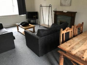 4 bedroom detached house to rent