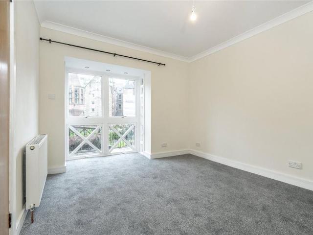 4 bedroom terraced house to rent