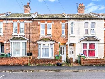 4 bedroom terraced house to rent