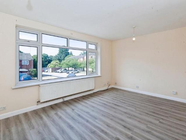 4 bedroom terraced house to rent