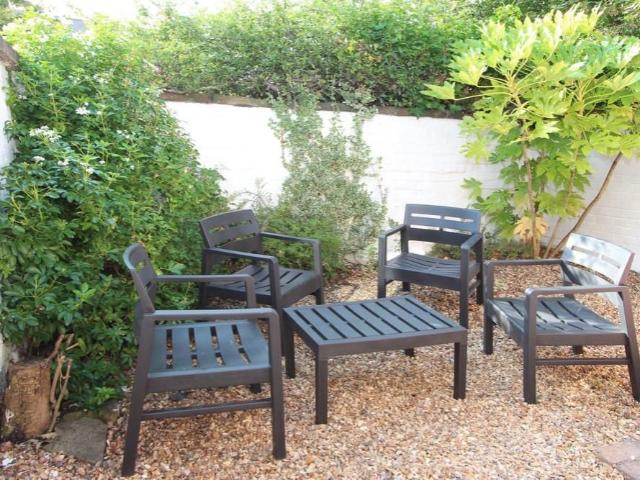 4 bedroom terraced house to rent