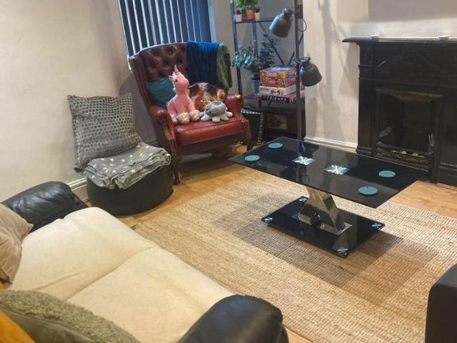 4 bedroom terraced house to rent
