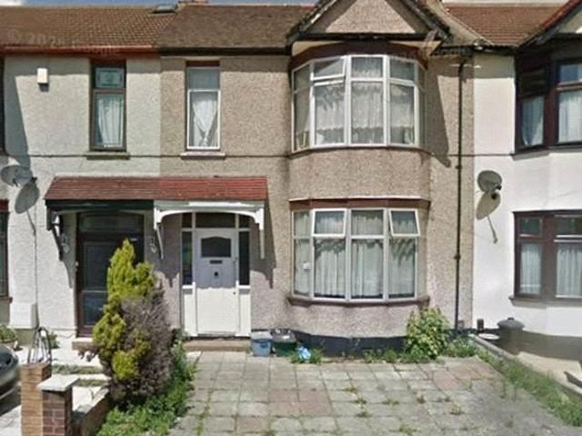 4 bedroom terraced house to rent