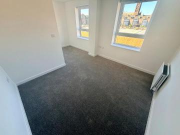 4 bedroom terraced house to rent