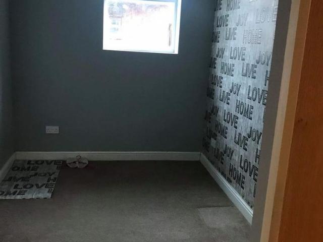 4 bedroom terraced house to rent