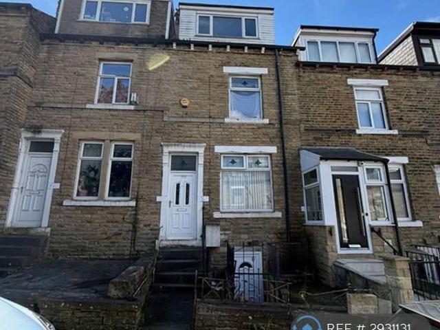 4 bedroom terraced house to rent