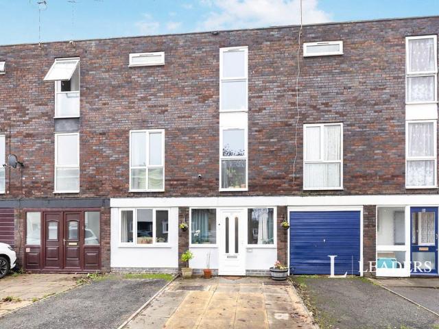 4 bedroom terraced house to rent