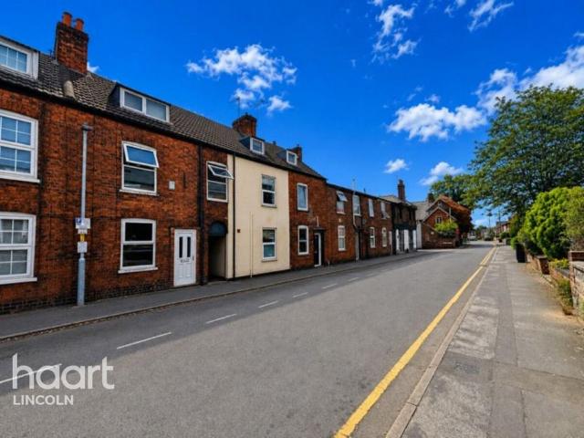 4 bedroom terraced house to rent