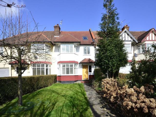 4 bedroom terraced house to rent
