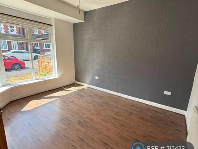 4 bedroom terraced house to rent