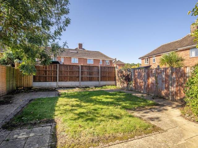4 bedroom terraced house to rent